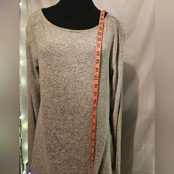 H&M maternity long sleeve  size S - Picture 3 of 11